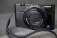 在飛比找Yahoo!奇摩拍賣優惠-二手公司貨 Sony Rx100 數位相機1代 配件齊全簡配