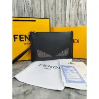 在飛比找蝦皮購物優惠-芬迪 手拿包 FENDI 皮革男士手提包進口品牌