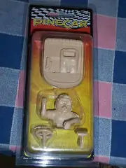 NIP Pinecar P3920 Cockpit and Racer Mad Racer