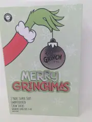 NIB Collectible 2 Pairs Supersoft Embroidered Crew Socks w/The Grinch Character