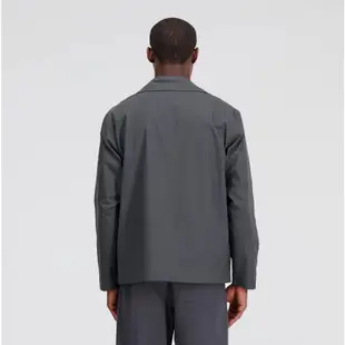 NEW BALANCE 外套 流行 鐵灰色 薄襯衫外套 男 AMJ33553ACK