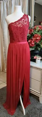 Davids Bridal Womens Apple Red Floor Length Silky Lace One Shoulder Gown size 14