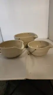 B & F Nesting Mixing/Pouring Bowls