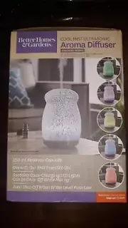 Cool Mist Ultrasonic Aroma Diffuser ( with free 1 oz bottle of essential oil)