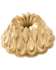 Nordic Ware Crown Bundt Pan