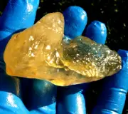 Libyan Desert Glass Meteorite Tektite impact Cintamani( 400 crt) ancient tool