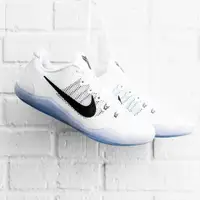 在飛比找蝦皮購物優惠-公司貨 Kobe 11 EM 科比11代籃球鞋  “Fund