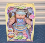 2007 Cabbage Patch Kids 16" Magic Glow Surprise Doll Erika Trisha July 29th ~D2