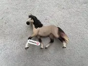 New NWT Retired Schleich Safari Horse #13793 Grey Trotting Andalusian Mare