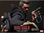 IRON MAN 3~TONY STARK~THE MECHANIC~SIXTH SCALE FIGURE~MMS209~HOT TOYS~MIBS