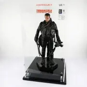 Hot Toys Terminator 2 T-800 1:6 Figurine Display Case *Figurine Not Include