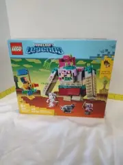 LEGO Minecraft Legends 21257 The Devourer Showdown