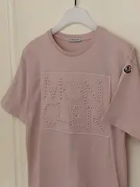 在飛比找Yahoo!奇摩拍賣優惠-全新 Moncler logo-print short-sl