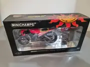 Valentino Rossi. Ducati Desmosedici GP11. Unveilinh 2011. Minichamps 1/12.