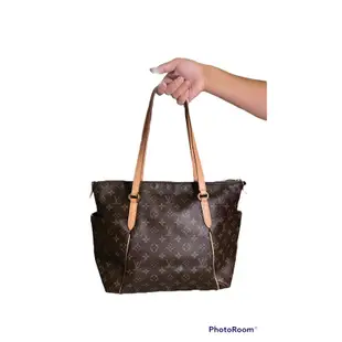 「二手」LV LOUIS VUITTON (LV路易威登)  M56689 經典款 絕版品 經典字紋肩背Totally