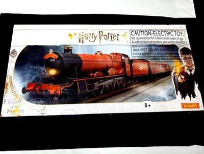 Hornby Harry Potter 'Hogwarts Express' R1234T Electric Train Set