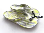 CROCS Marbled Classic Flip Flops SANDALS Yellow Grey White US MEN 12 NEW