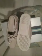 Sebago docksides New With Box Size 5 Woman Ice