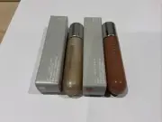 R.E.M BEAUTY ON THE COLLAR PLUMPING LIP GLOSS - CHOOSE SHADE - RRP £16