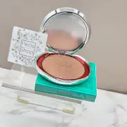 UOMA Double Take Skin Perfecting Highlighter Black Pearl - Authentic