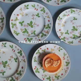 小紅書同款出口英式野草莓陶瓷盤子碗菜盤套裝組合家用高級感輕奢