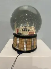 Rare Designer Vintage Burberry Musical London Snow Globe Works Christmas NWT