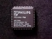 P80C652FBA - Philips 8-Bit Microcontroller (PLCC-44)