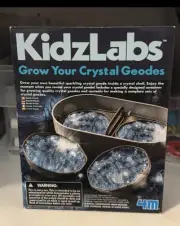 Kidzlabs Grow Your Own Crystal Geodes