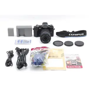 [二手商品] OLYMPUS OM-D E-M5 Mark II 黑色鏡頭套件（附新 SD32GB）