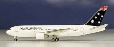 Aeroclassics ACVHRME Ansett Australia Boeing 767-200 VH-RME Diecast 1/400 Model