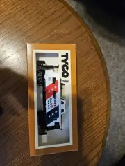 HO Scale Tyco Spirit of 1776 Bicentennial Locomotive shell and Bachmann Caboose