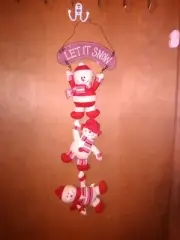 Let it Snow Wooden Hanging Door Hanger Snowmen RED Christmas Figures Decorations