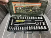 Vtg Buffalo 40 Piece 1/4" & 3/8" Drive SAE & Metric Combination Socket Set