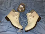 Cliffs By White Mountain Duena Boots Womens Size 8 White Brown Lace Up