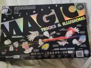 Marvin's Ultimate Magic Box 400 Magic Tricks and Illusions - NEW!!