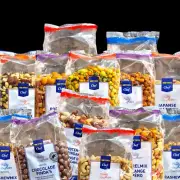 Till 1.8 kg (4 Lbs) Cashews, peanuts, almonds, macadamia, Brazil, cocktail nuts