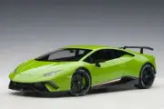 LAMBORGHINI HURACAN PERFORMANTE VERDE MANTIS PEARL GREEN 1:18 by AUTOart 79154