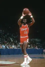 Dwight Jones of the Chicago Bulls 1981 Basketball Photo 4