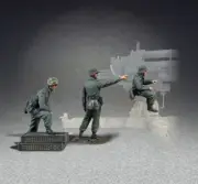 BRITAINS WORLD WAR 2 GERMAN 25221 3 MAN GERMAN 88MM FLAK GUN CREW