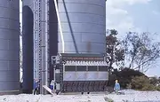 Walthers Cornerstone Grain Dryer