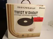 Twist N' Shout Vintage Vinyl Record Player Bluetooth Wireless Speaker Radio
