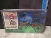 1999 PACIFIC PARAMOUNT FOOTBALL RETAIL FACTORY SEALED BOX (NEW)
