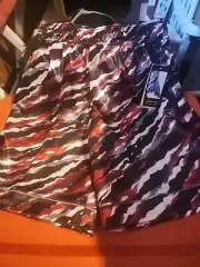 AND1 Men's Athletic Red 8" Offense Basketball Shorts Size Small 28-30 NWT