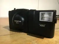 在飛比找Yahoo!奇摩拍賣優惠-【米倉】二手奧林巴斯OLYMPUS XA1間諜相機/傻瓜相機