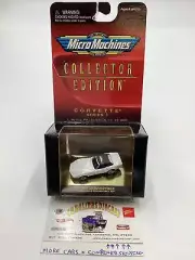 Micro Machines Collectors Edition Corvette Series 1 1968 Convertible White 1/200