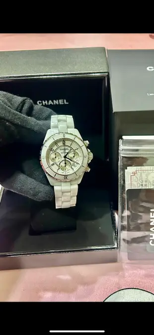 CHANEL香奈兒 J12 新款三眼精密陶瓷計時機械錶  9成新以上  便宜價$115000出售⋯
