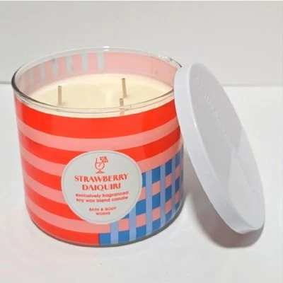 Bath & body works strawberry daiquiri 3 wick candle new