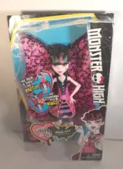 Monster High Ghoul to Bat Draculaura Doll Mattel 2015 New Daughter of Dracula