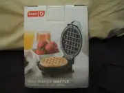 DASH Mini Waffle Maker light blue