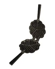 Nordic Ware Sweetheart Waffler